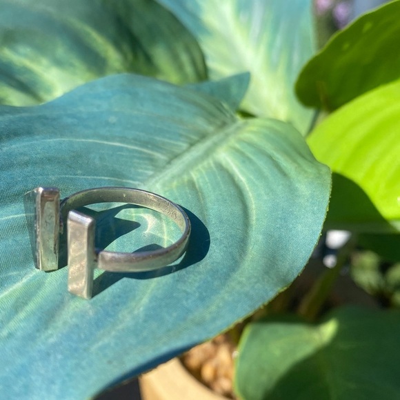 Geometric Silver Ring - Picture 2 of 4